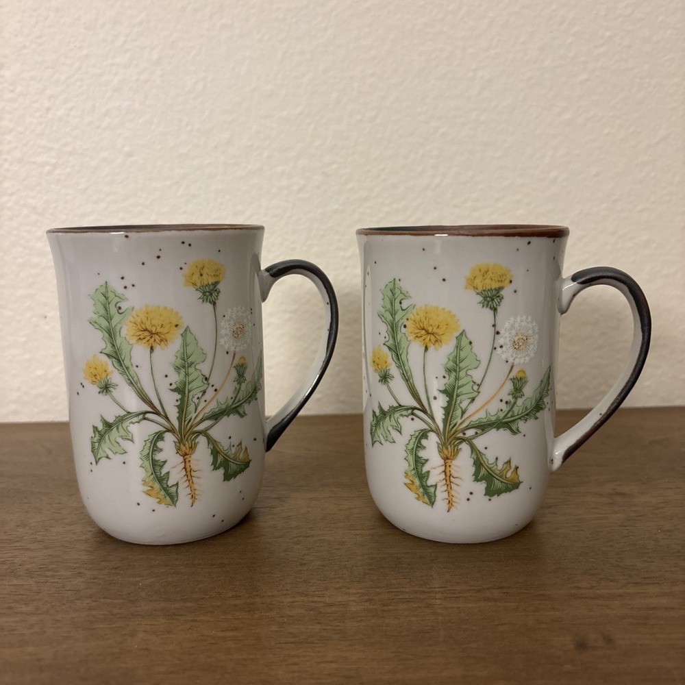 Vtg 1970s Takahashi Speckled Stoneware Wildflower Narrow Coffee Mugs ~ Set of 2